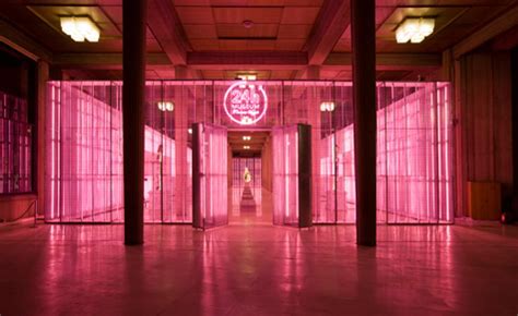 24 hours museum prada